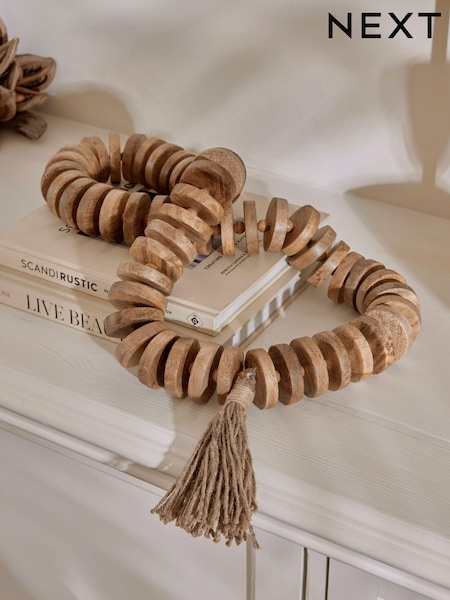 Wooden Decorative Ornaments Chain (E33695) | 700 Kč
