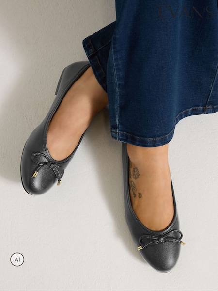 Noir - Evans Leather Ballerina Pumps In Extra Wide Fit