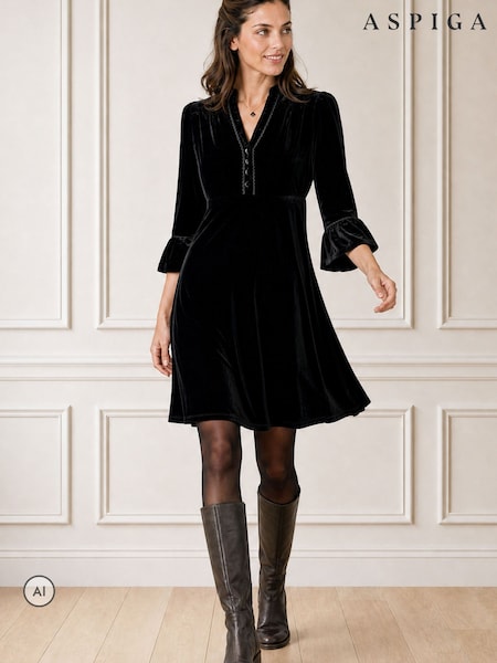 Black - Aspiga Elsie Short Velvet Dress