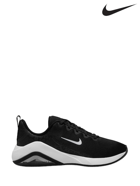 Nike Black/White Bella 7 Workout Trainers (E36011) | €106