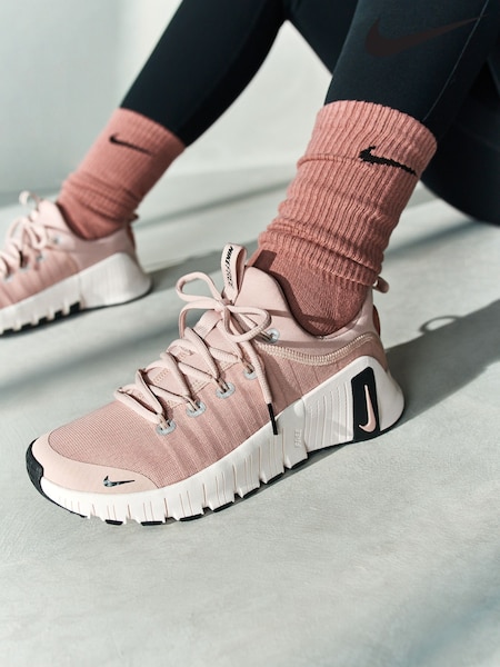 Nike Pink Free Metcon 6 Training Trainers (E36210) | €154