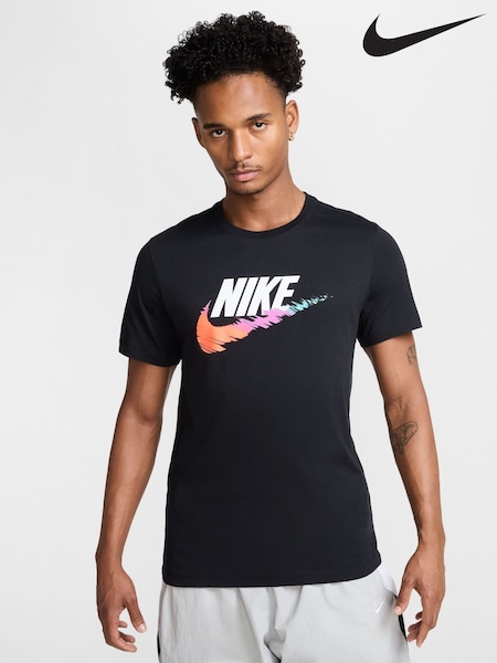 Nike Black Sportswear T-Shirt (E36302) | €47
