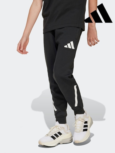 adidas Black ZNE Joggers (E37004) | R$ 445