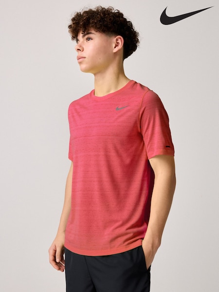 Ember Glow - Nike Dri-fit Miler Training Top (E37183) | 145 zł