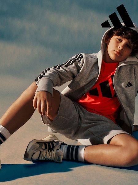 Harmaa - adidas Essentials Cargo Shorts (E37770) | €36