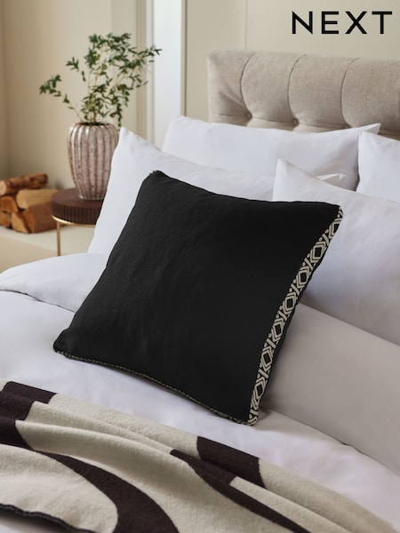 Boxy Edge Cushion (E38552) | ‏59 ر.ق.