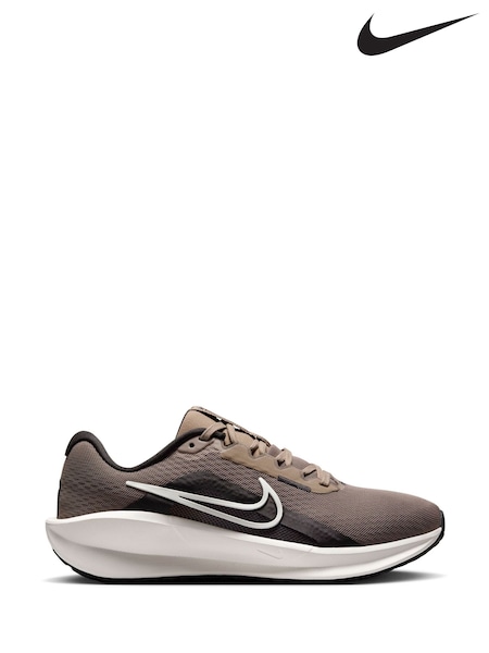 Nike Brown Downshifter 13 Road Running Trainers (E39014) | €93