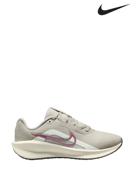 Nike Neutral Downshifter 13 Road Running Trainers (E39033) | €83