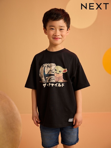 Black Licensed Mandalorian Short Sleeve T-Shirt (3-16yrs) (E39077) | €16 - €20