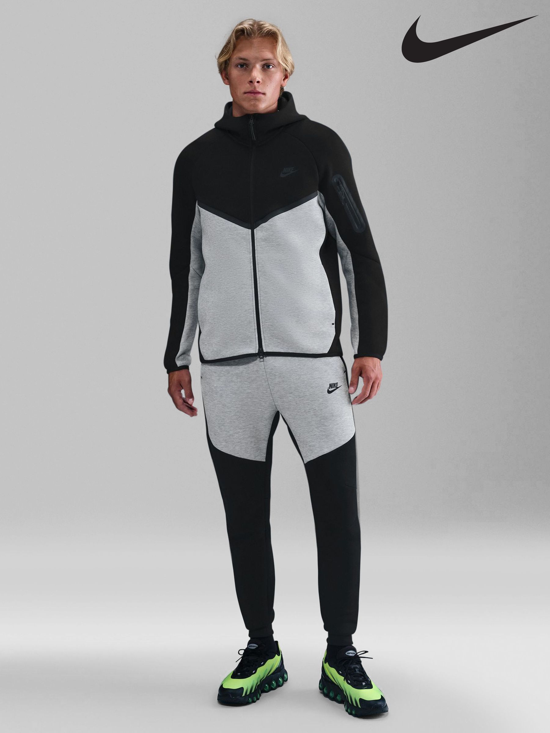 nike cuffed leggings