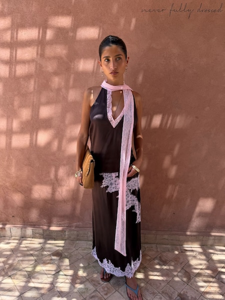 بني - Never Fully Dressed Lily Skirt With Pink Lace