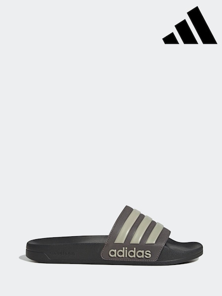 adidas Brown Sportswear Adilette Shower Sliders (E42085) | R$ 225