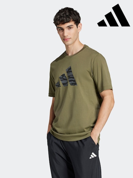zelena - adidas Codes Camo 100% Cotton Graphic T-Shirt (E42710) | € 26