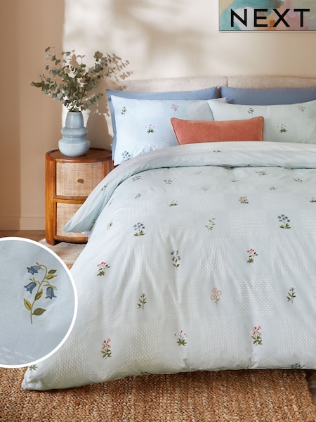 100% Cotton Reversible Printed Duvet Cover and Pillowcase Set (E42765) | €22 - €56