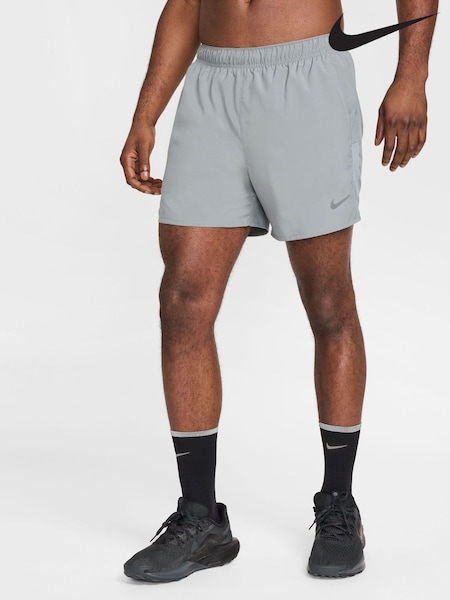 Дим сірий - Nike Шорти для бігу Challenger Dri-fit 5 дюймів 2 в 1 (E46040) | 2 403 грн