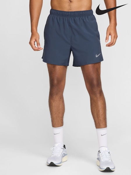 Nike Thunder Blue Challenger Dri-FIT 5 inch 2-In-1 Running Shorts (E46048) | €53