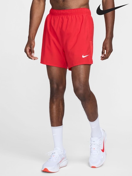 Nike University Red Challenger Dri-FIT 5 inch 2-in-1 Running Shorts (E46062) | €57