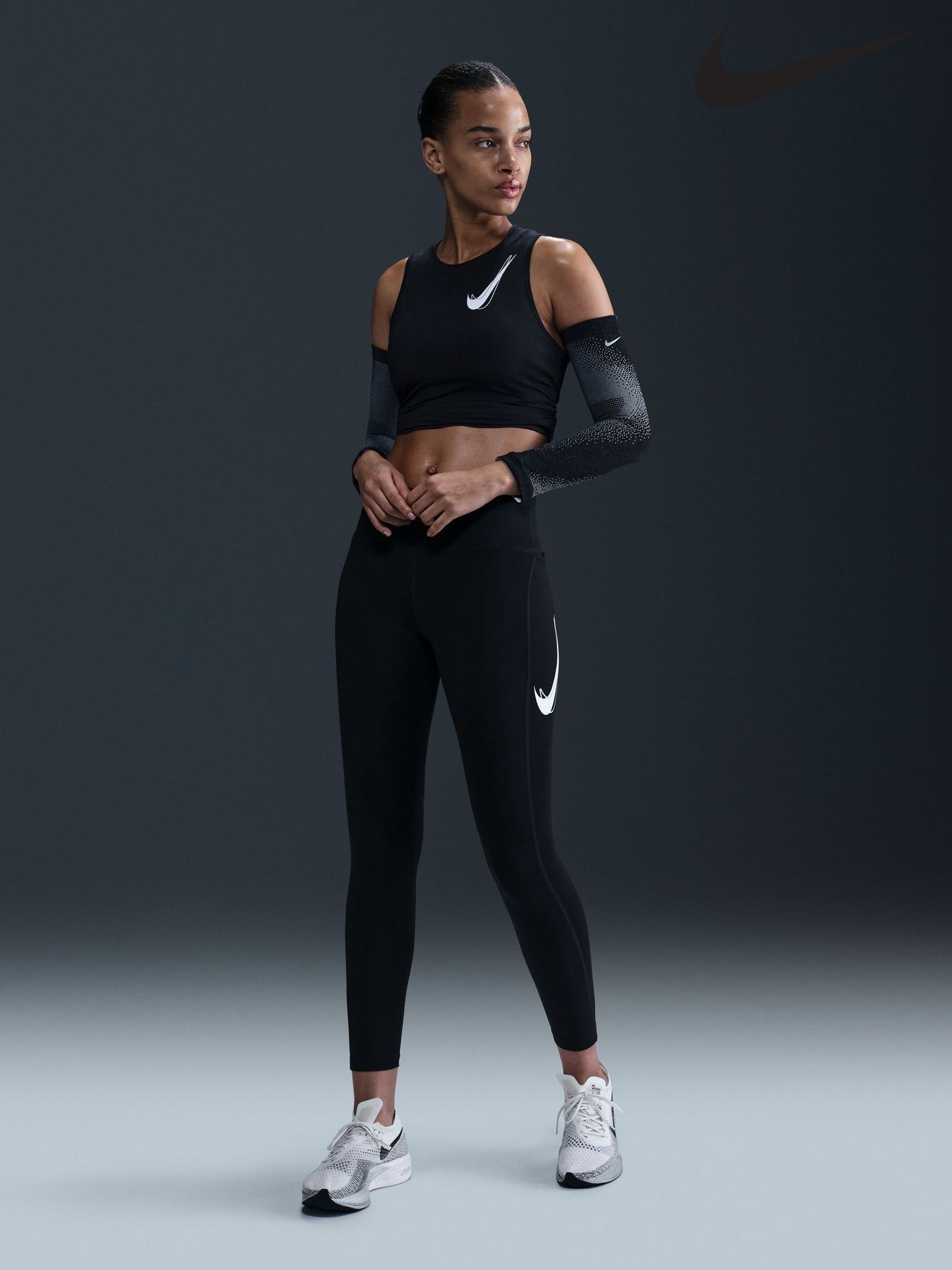 nike women's fitness clothing