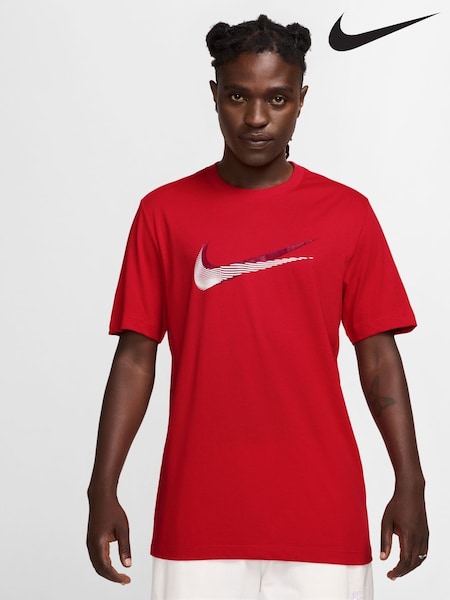 Nike University Red Sportswear T-Shirt (E46267) | €40
