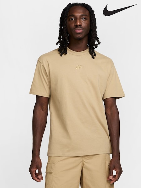Nike Parachute Beige Sportswear Premium Essentials T-Shirt (E46370) | €50
