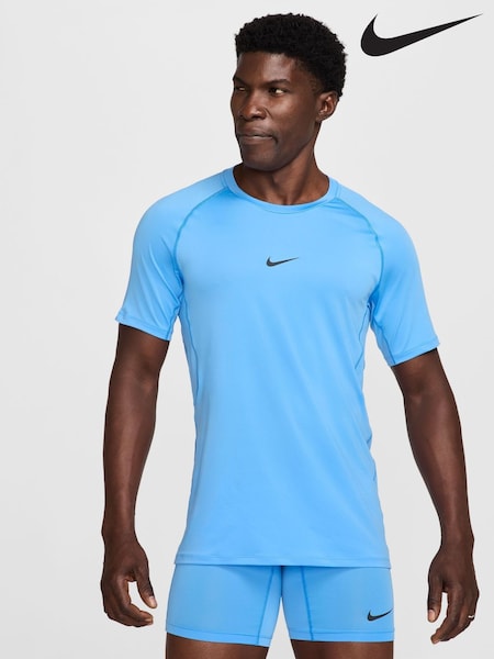 Nike University Blue Pro Dri-FIT Slim Fit T-Shirt (E46680) | €47