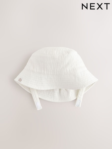 לבן - 100% Cotton Baby Woven Bucket Hat (E48689) | ‏25‏₪
