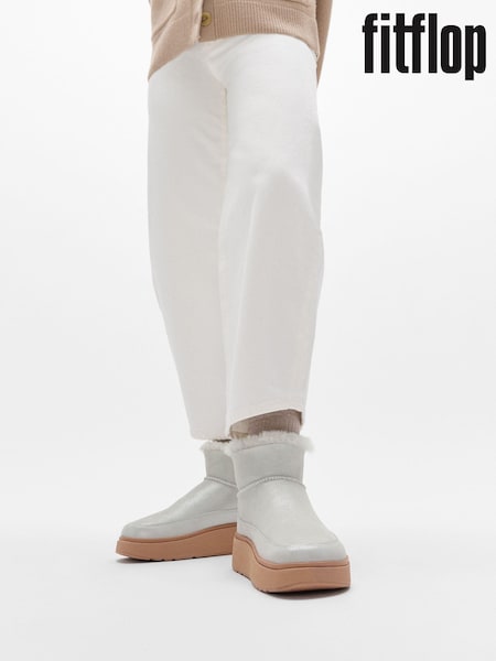 FitFlop Silver Gen-Ff Ultra-Mini Metallic D/Faced Shearling Boots (E50780) | €89