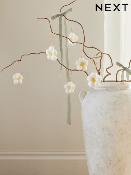 Set of 6 Felt Flower Hanging Decorations (E51401) | R$ 100