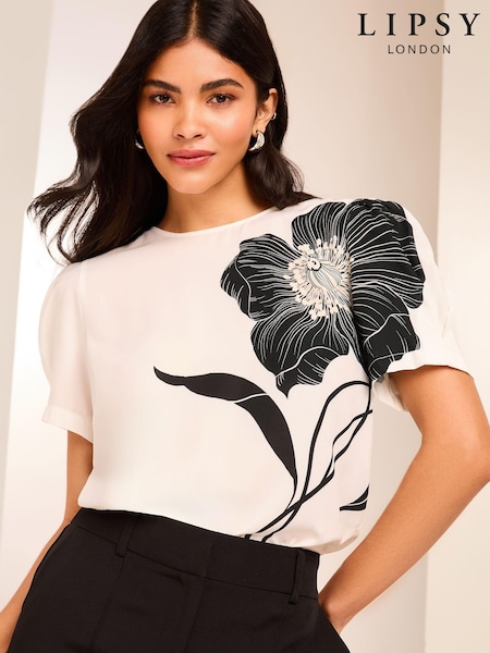 Lipsy Floral Printed Satin T-Shirt (E51720) | €17