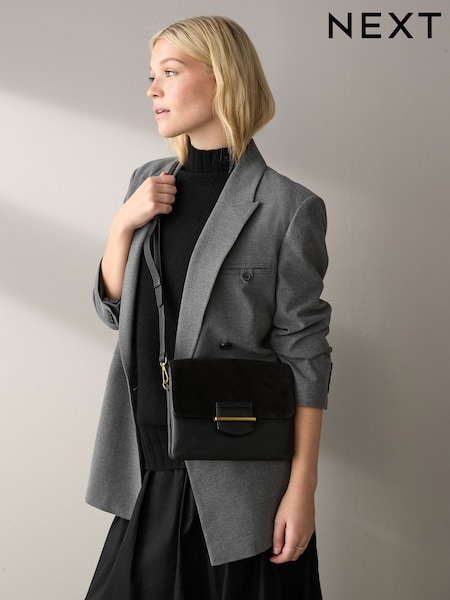 Black Leather Cross-Body Bag (E54307) | €41