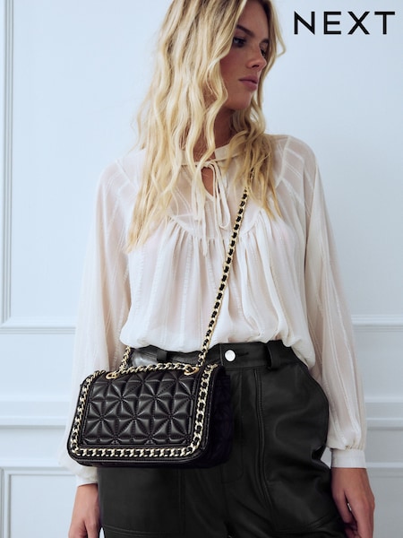 Black Quilted Chain Across-Body Bag (E54319) | €24