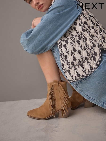 זמש חום בהיר - Forever Comfort® Boho Fringe Cowboy Ankle Boots (E54992) | ‏217‏₪