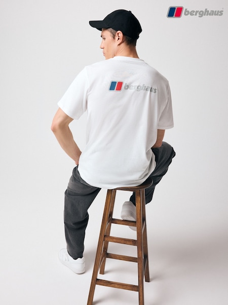 Berghaus White Front And Back T-Shirt (E60611) | R$ 315