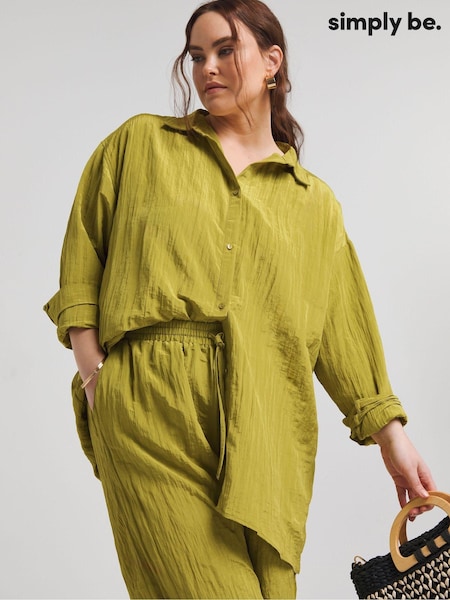 Simply Be Green Crinkle Satin Oversized Shirt (E60955) | €28