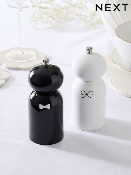 Black/White Mr and Mrs Est 2025 Wedding Salt and Pepper Grinders (E62492) | €32