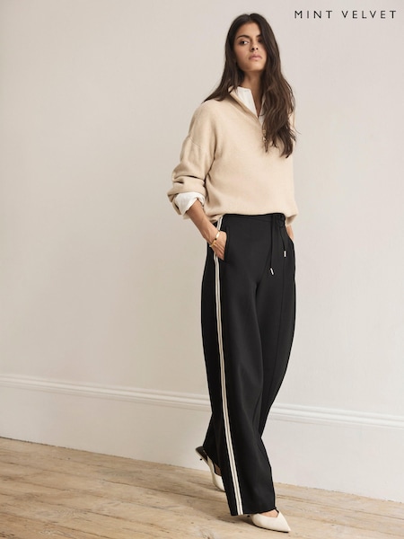 Musta - Mint Velvet Side Stripe Barrel Trousers