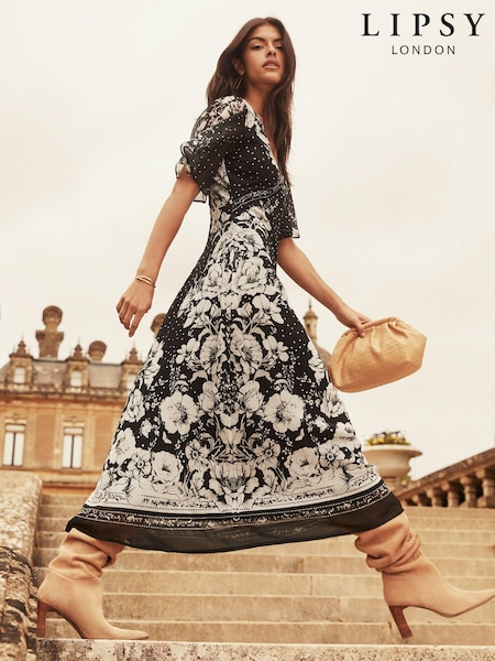 В горошек - Lipsy Flutter Sleeve Floral Chiffon Midi Dress (E63481) | €36