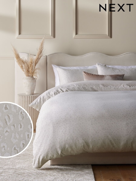 Grey Silver Leopard Jacquard Duvet Cover and Pillowcase Set (E63812) | €57 - €95