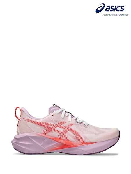 ASICS Womens Novablast 5 Trainers (E64440) | €173