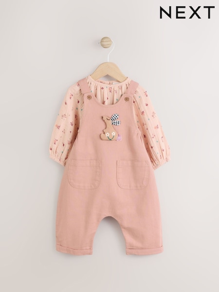 Kellanruskea Brown Wadded Hahmo- - Long Sleeve Bodysuit & Baby Dungaree Set (0mths-3yrs) (E65355) | €31 - €34