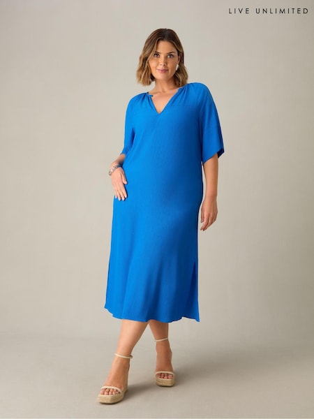Live Unlimited Blue Curve Textured Raglan Sleeve Midi Dress (E66154) | €47.50