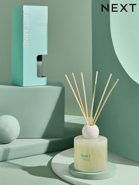 Lavender and Cedarwood 200ml Fragranced Diffuser (E67095) | €26