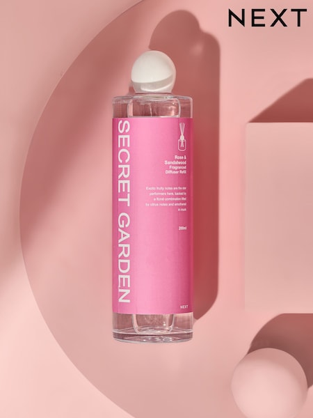 Rose and Sandalwood 200ml Fragranced Reed Refill Diffuser (E67118) | €15.50