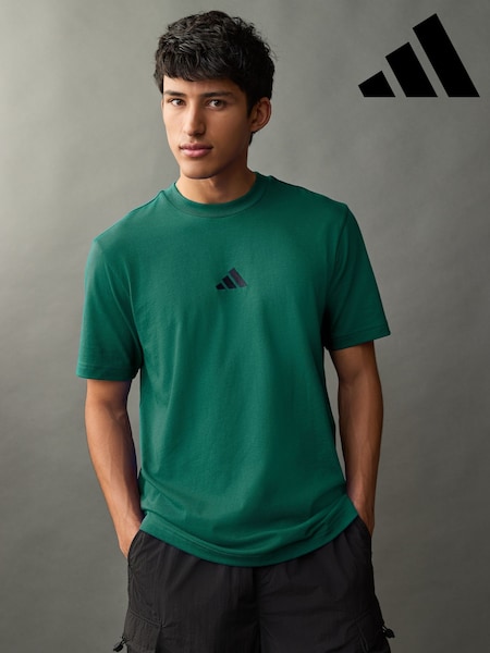 adidas Green Essentials Small Logo Single 100% Cotton Jersey T-Shirt (E67454) | R$ 195