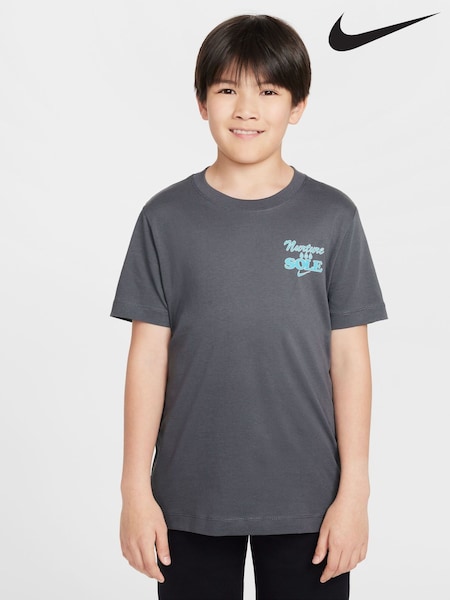 Nike Black Sportswear T-Shirt (E67577) | €33