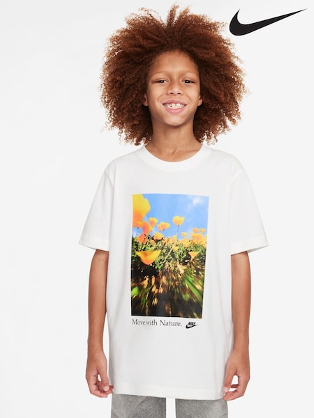 Nike White Sportswear 100% Cotton T-Shirt (E67606) | €30