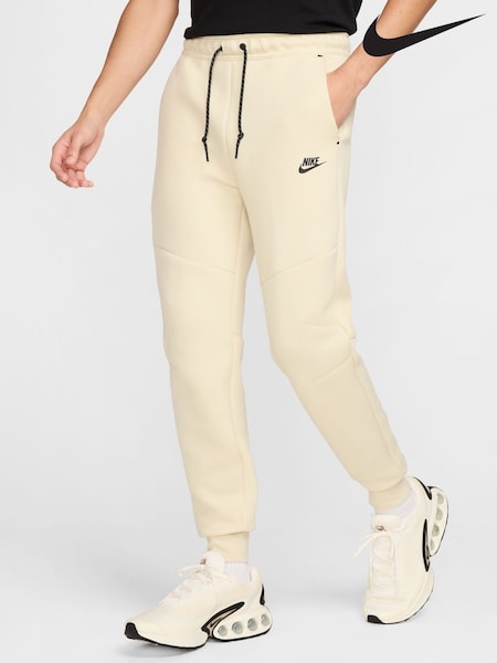 Nike Light Khaki Tech Fleece Joggers (E67660) | €129