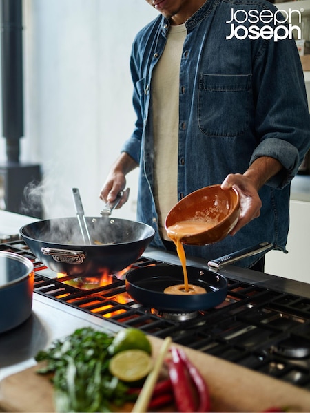Joseph Joseph Midnight Blue Space Folding Handle Ceramic Non-stick 20cm Frying Pan (E68290) | €120
