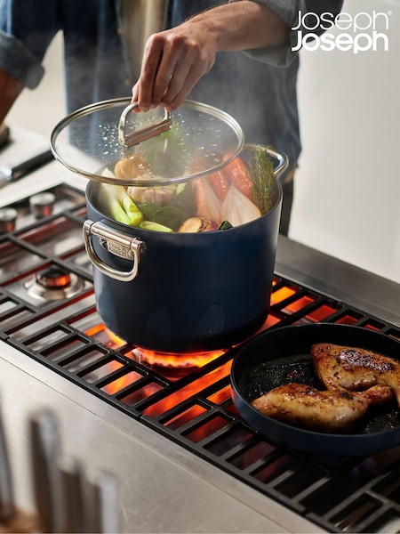 Joseph Joseph Midnight Blue Space Folding Handle Ceramic Nonstick 25cm Stock Pot and Lid (E68294) | €198