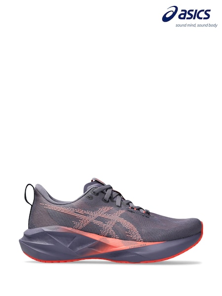ASICS Womens Novablast 5 Trainers (E68334) | €191